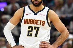 爱游戏在线服务-包含穆雷迎来十赛季高光表现，瑞士队球迷沸腾！的词条